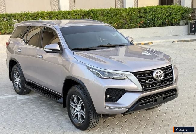 Used 2017 Toyota Fortuner EXR for sale in UAE | GCC Spec Toyota Fortuner EXR Review